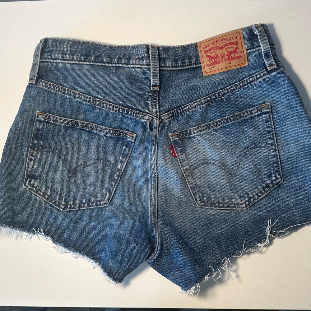Levi's 501s Blue Distressed Jean Shorts 28 - Picture 3 of 9